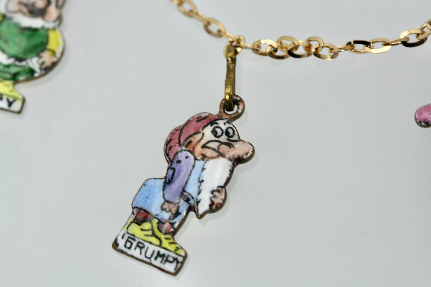 Snow White and Dwarfs pendant