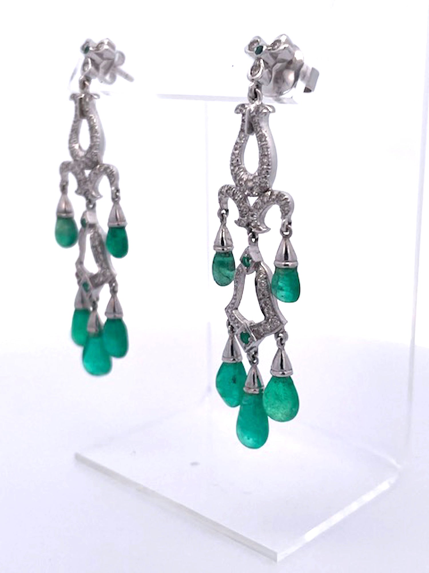 Diamond and emerald earrings, 14K