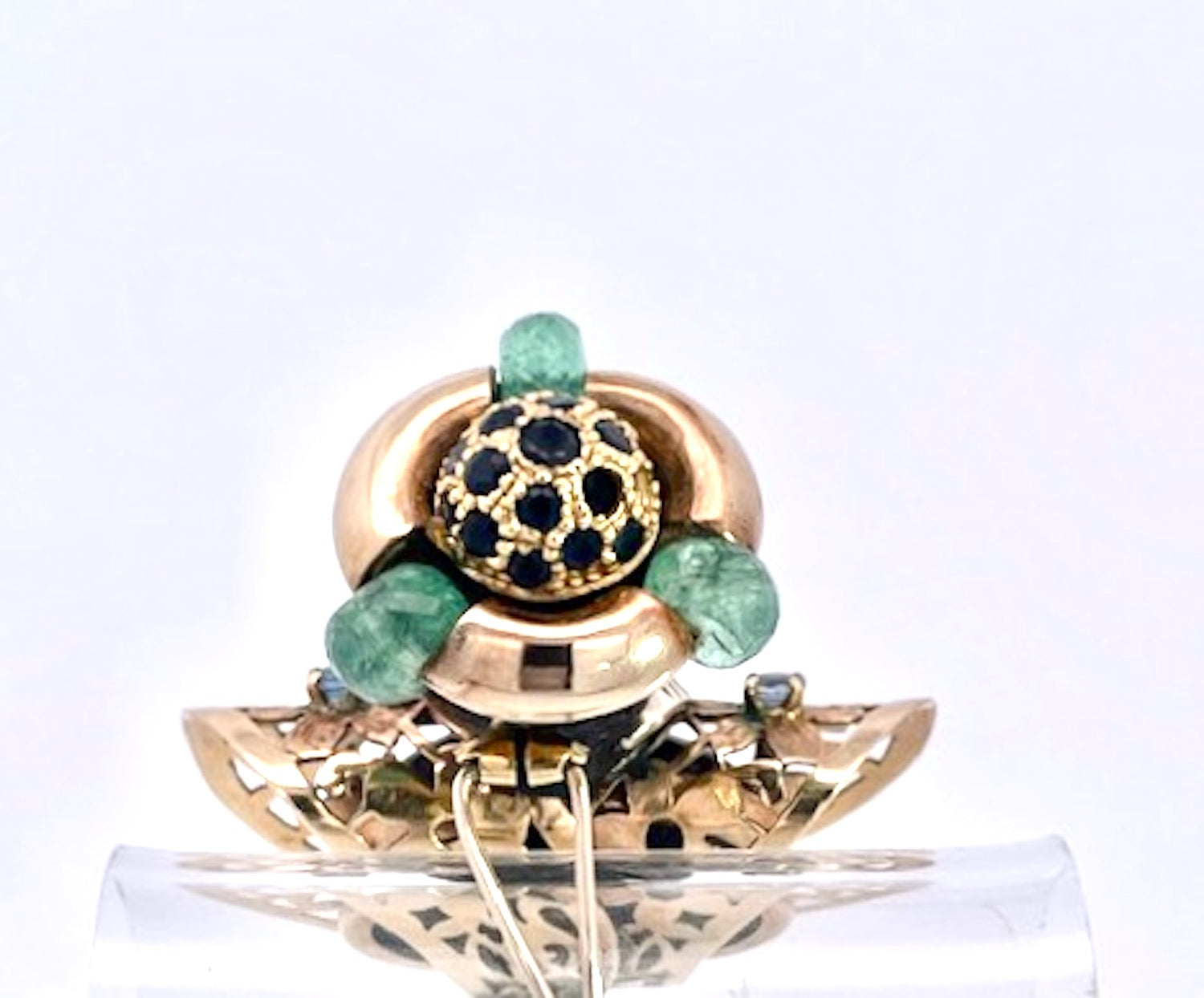 Artisan gold Moretto brooch