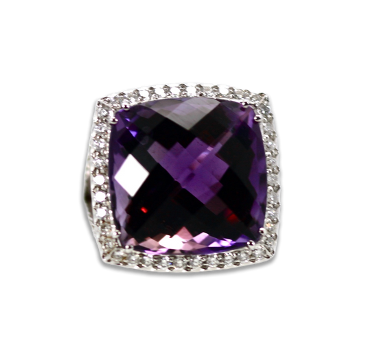 Diamond-bordered amethyst ring