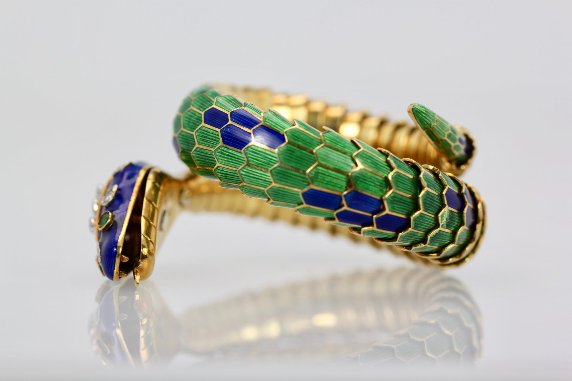Enamel Articulated Snake Bracelet