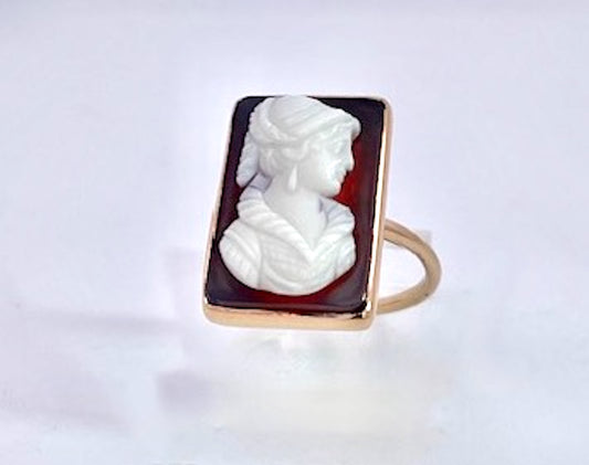 Hardstone Cameo Ring 14K Yellow Gold