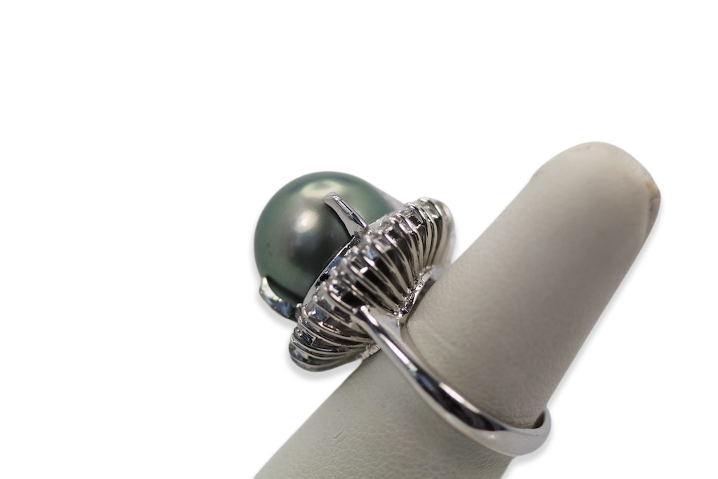 Tahitian Black South Sea Pearl Ring
