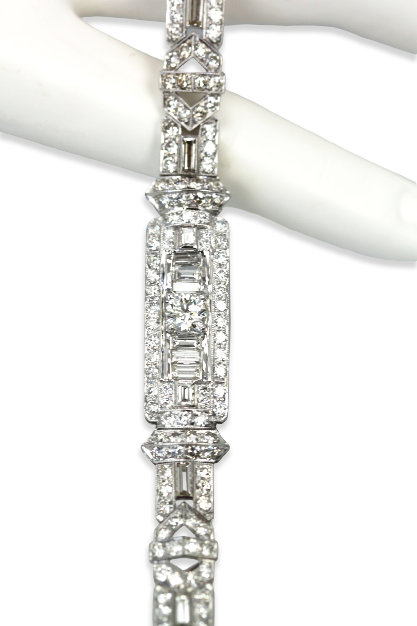 Deco 18K Round & Baguette Diamond 6.97 Carats Bracelet