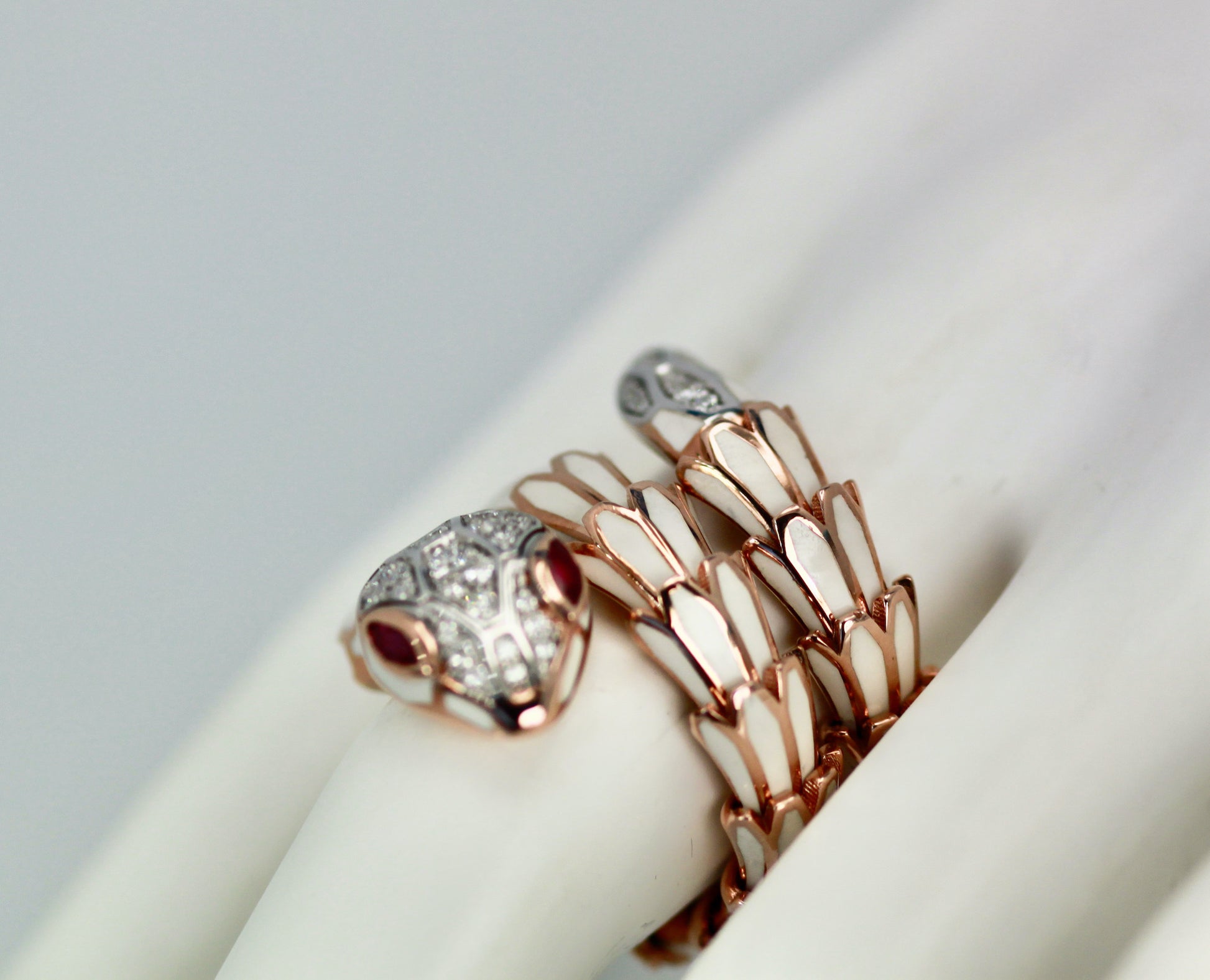 White snake ring, 18K gold