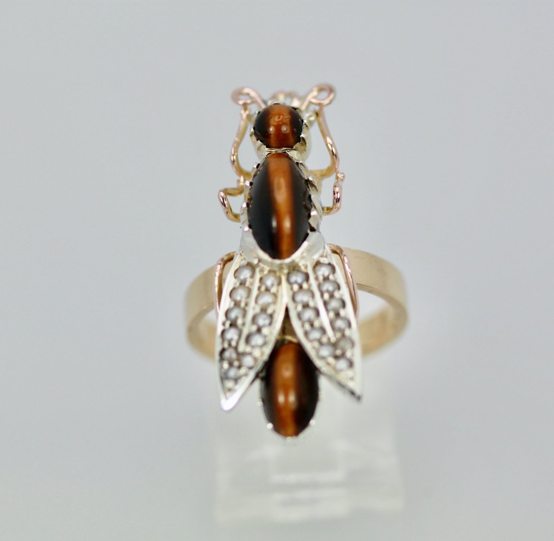 Pearl and tiger’s eye ring