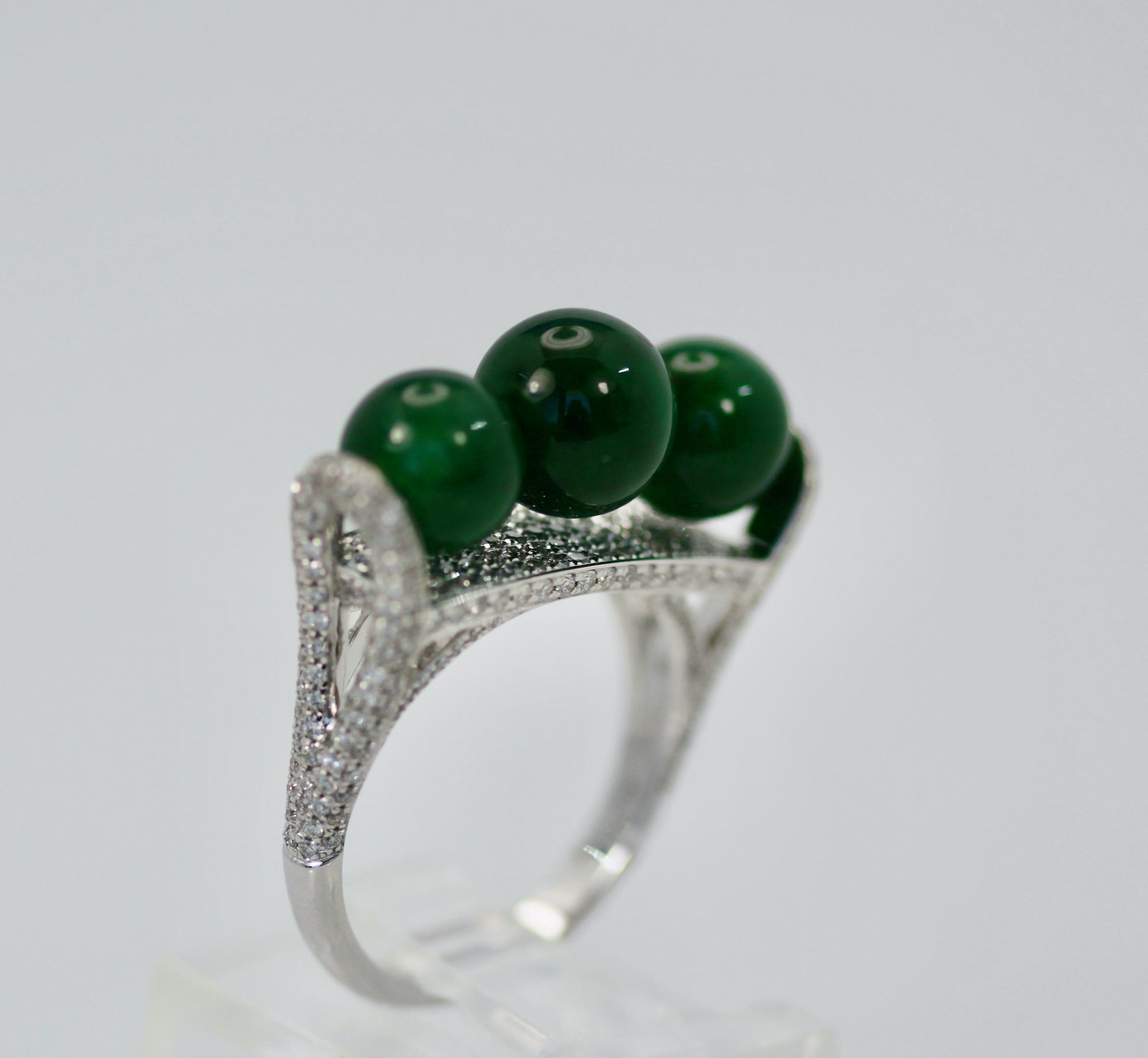 Jadeite Bead and Diamond Ring