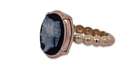 Cameo ring with female profile