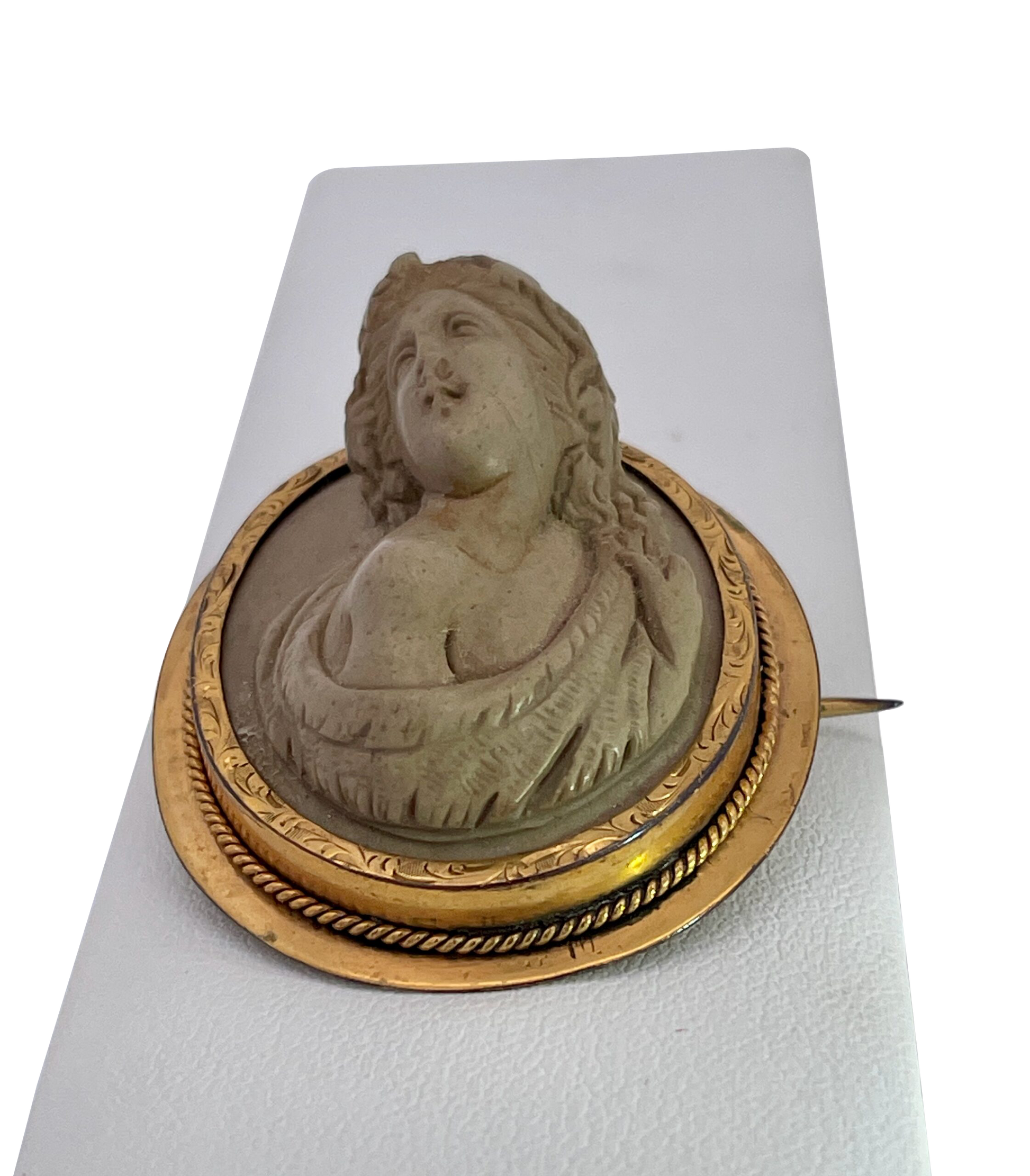 19th-century cameo pin