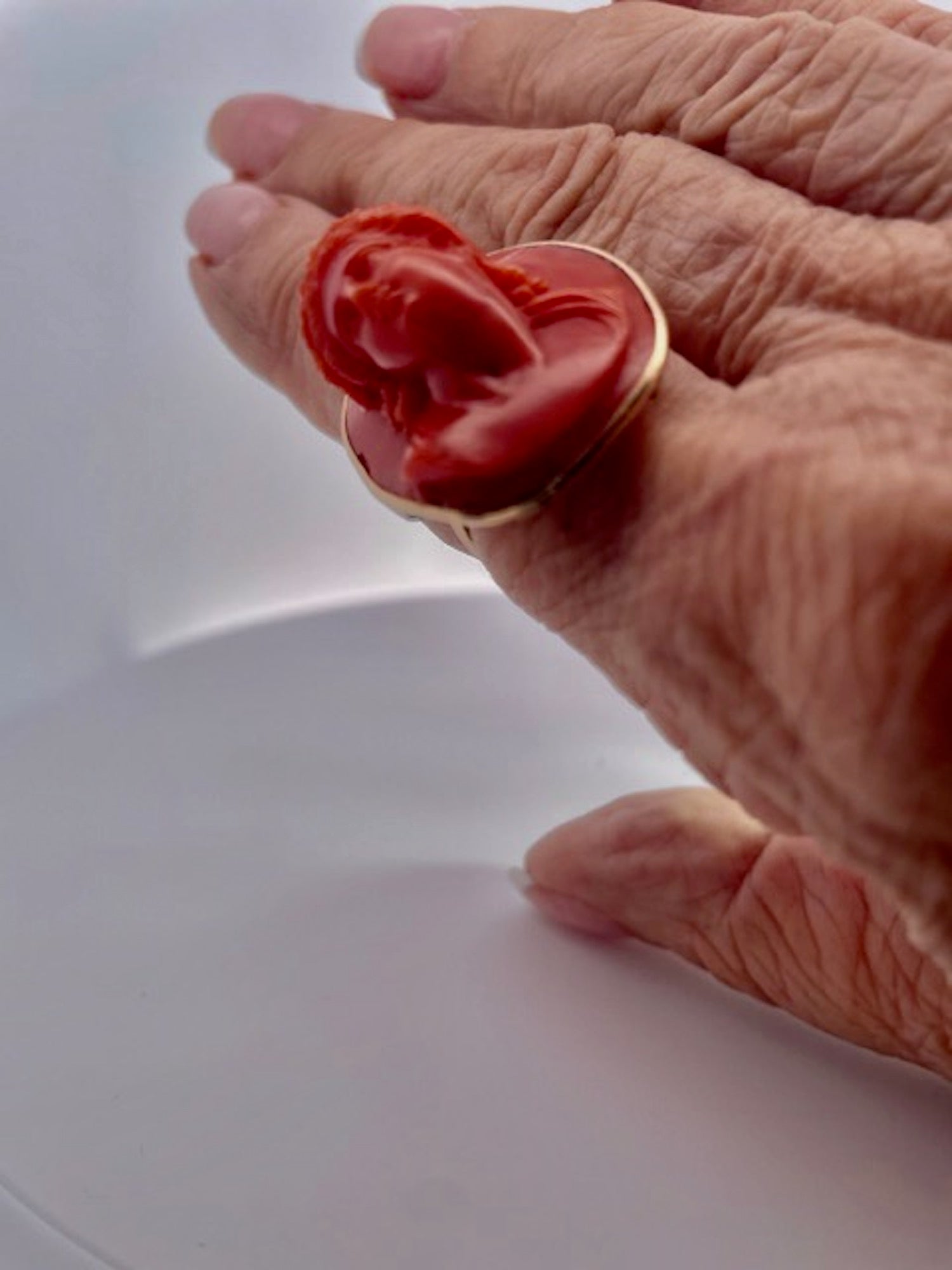 Vintage coral cameo ring