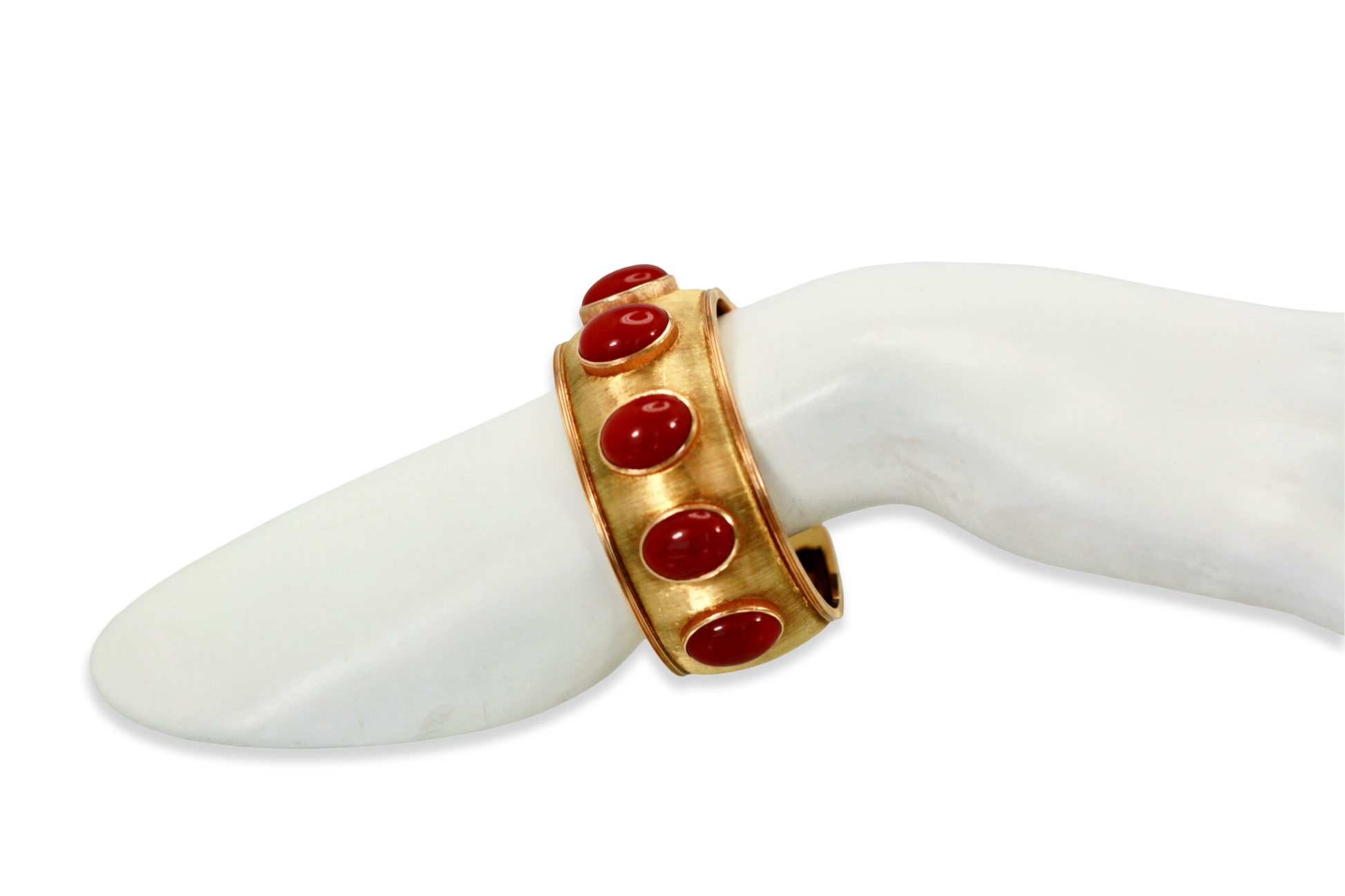 Yellow gold coral bracelet, 18K