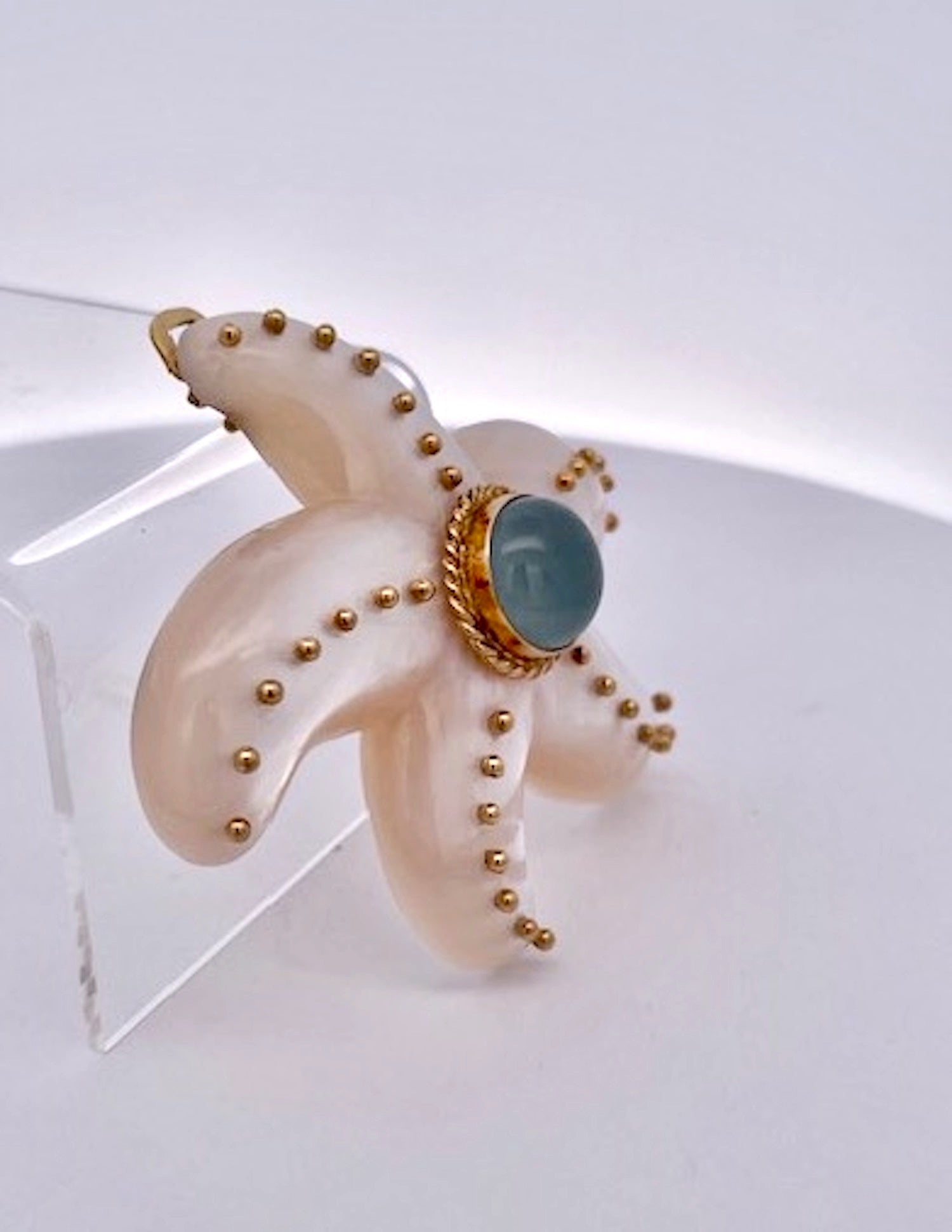 Maz 18K starfish pendant