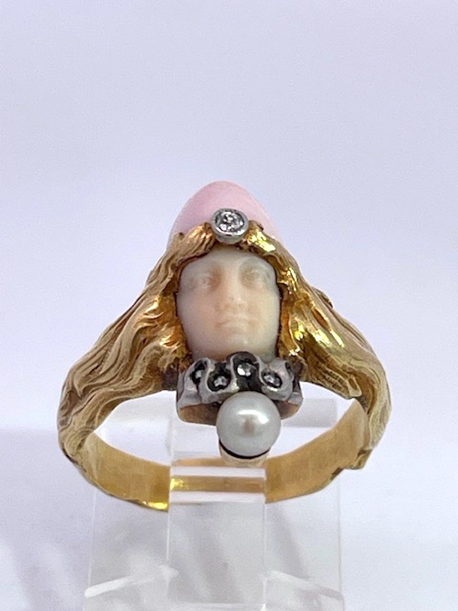 Gold Flowing Hair Ring with Coral Carving