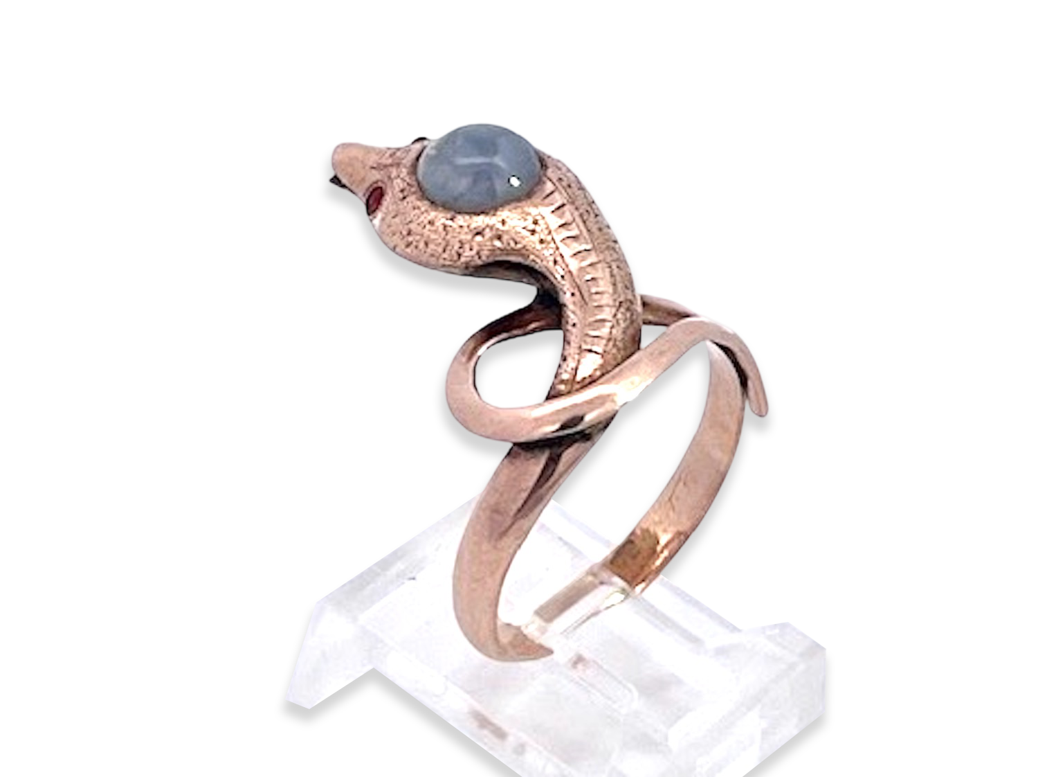 Snake ring, star sapphire