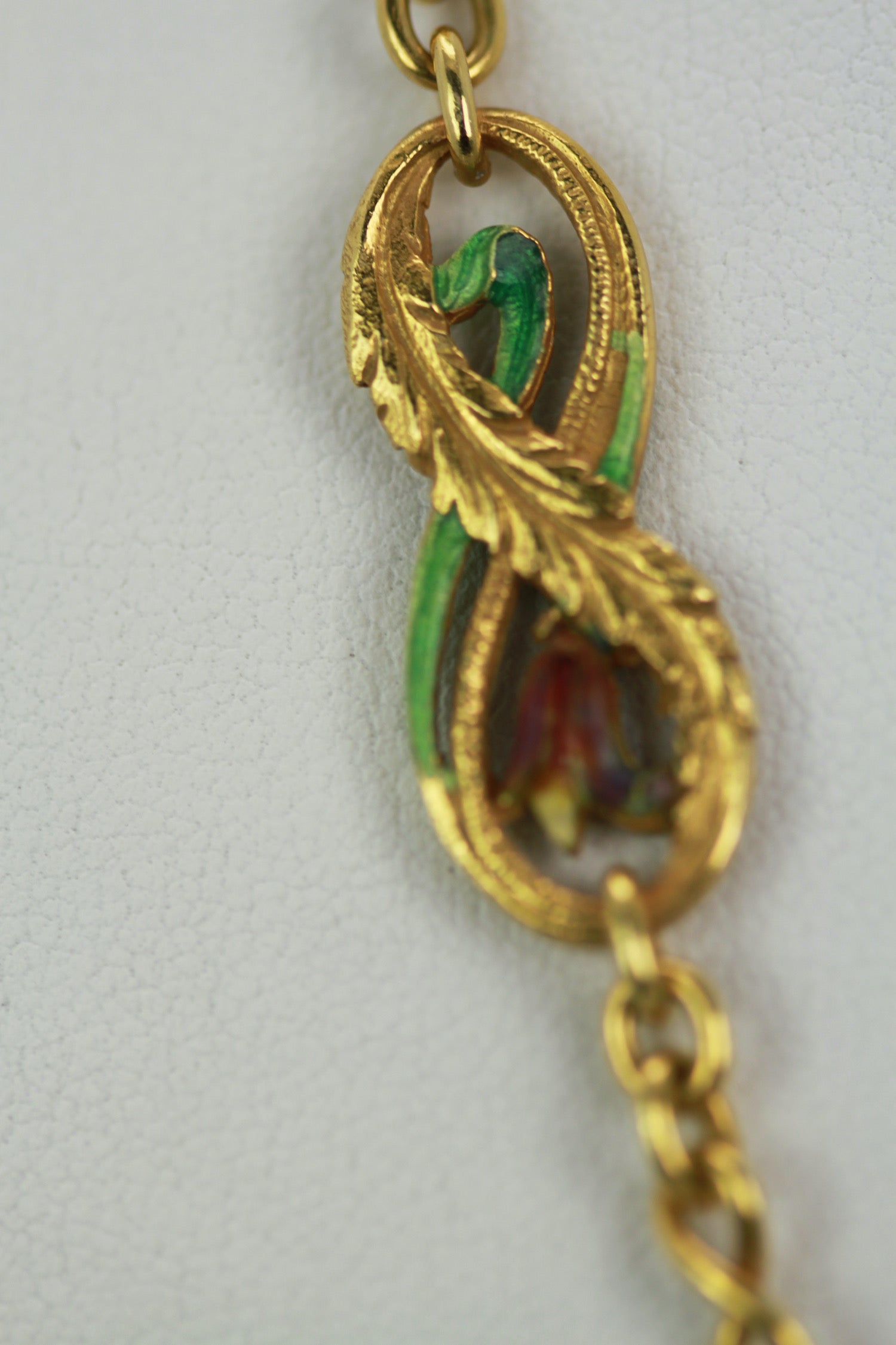 Masriera Pique a Jour Long Chain 18K