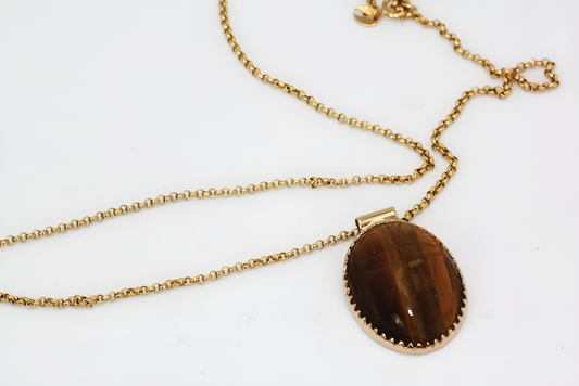 Vintage 18K Tiger's Eye Scarab Pendant