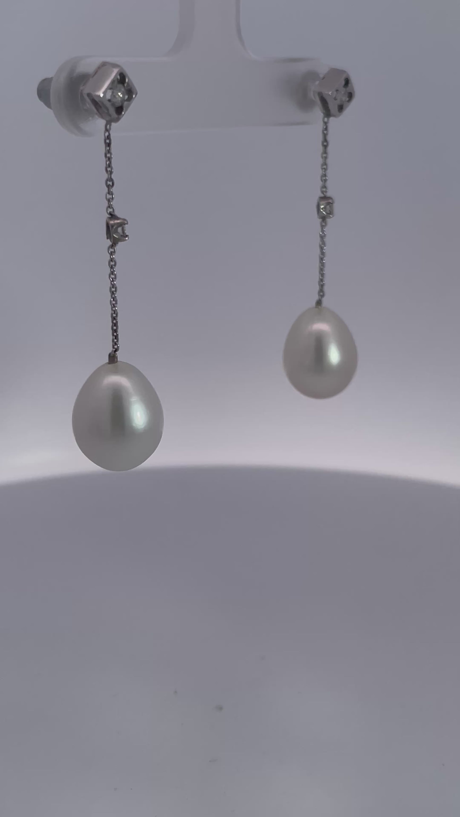 18K White Gold Pearl Drop Earrings