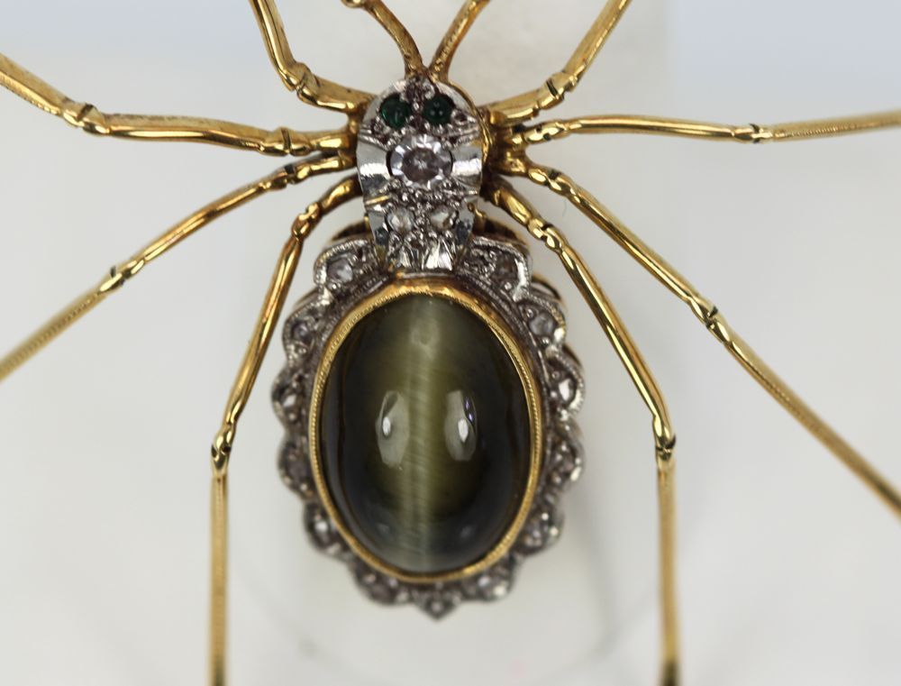 Retro Cat’s Eye Chrysoberyl Spider Brooch – detail