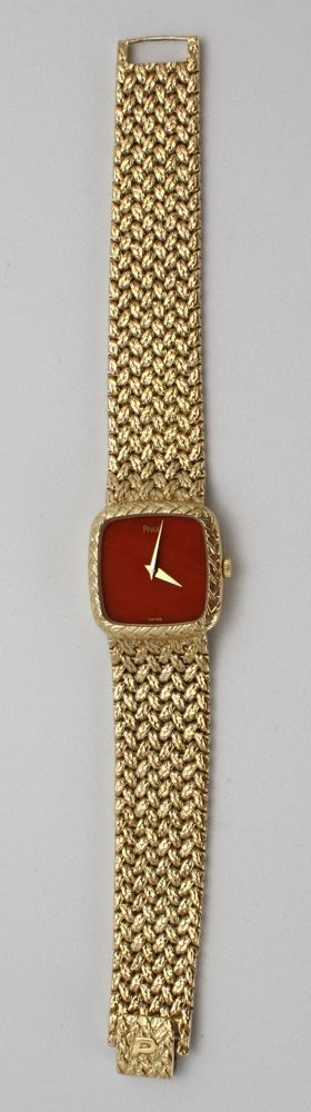 Vintage Estate Piaget Coral Faced 18K Ladies Wrist Watch – spread out
