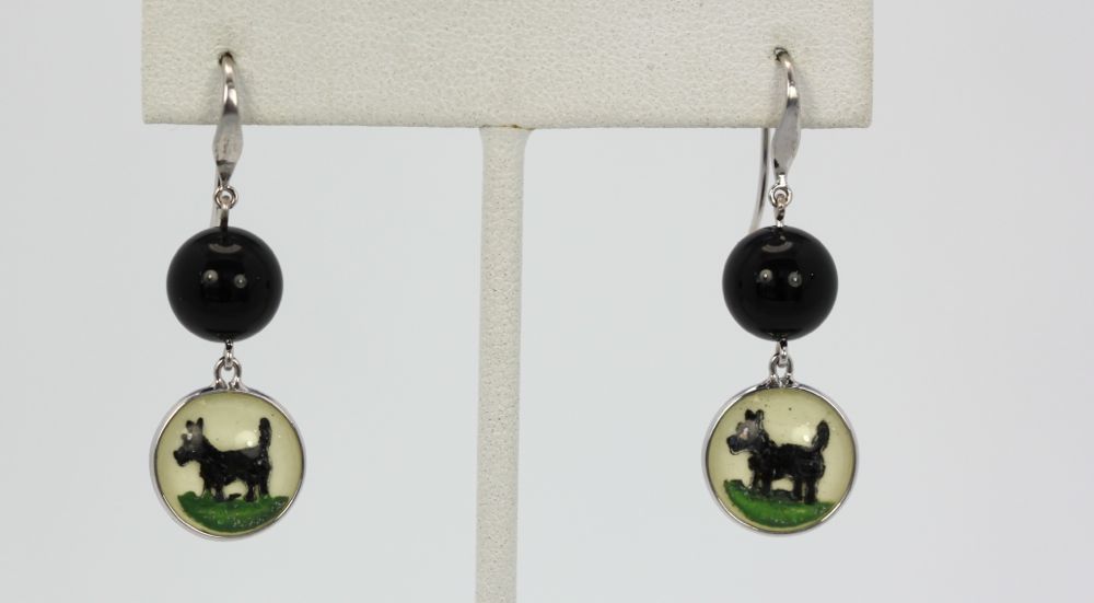 Intaglio Underglass Scottie Dog Pearl & Onyx Earrings