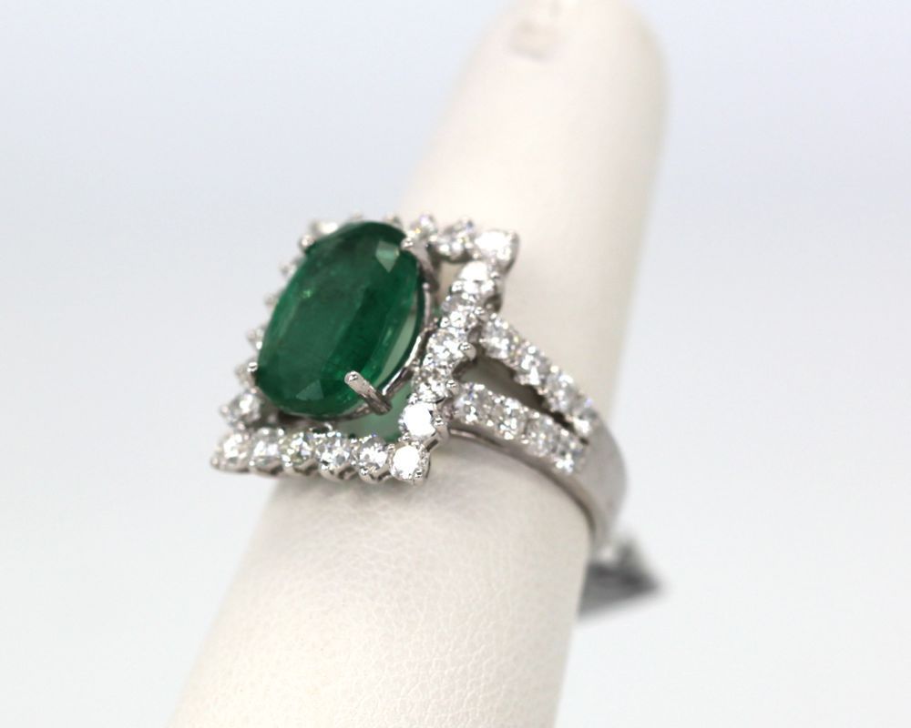 Emerald Diamond Ring – model close up