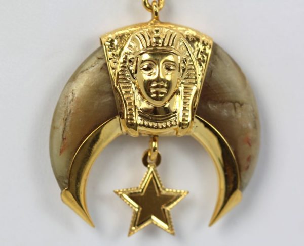 Egyptian Pharaoh Star Of The East With Horn & 14K Chain - detail