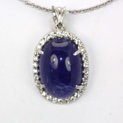 Tanzanite Cabochon High Dome Pendant -close up