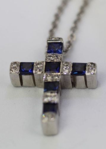 Sapphire Diamond Interchangeable Cross – up angle
