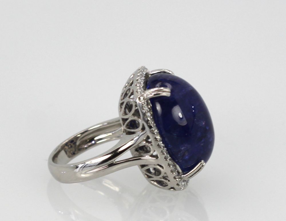 Tanzanite Cabochon High Dome Ladies Ring – right side 3