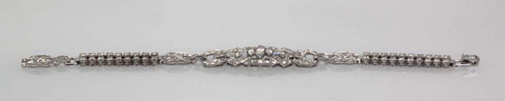 Art Deco Diamond Platinum Bracelet – entire
