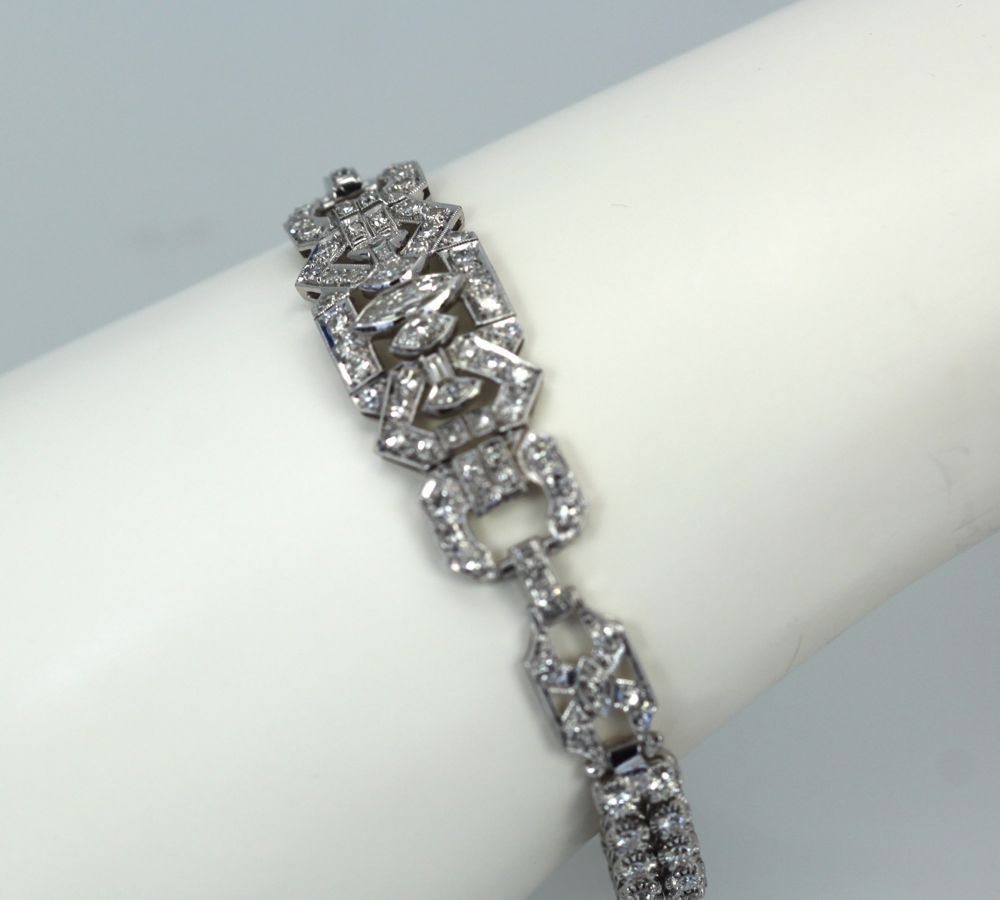 Art Deco Diamond Platinum Bracelet – model