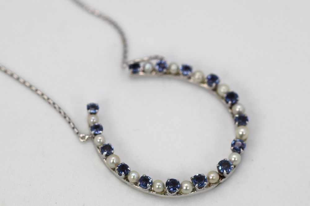 Pearl & Sapphire Good Luck Horseshoe Necklace – close up