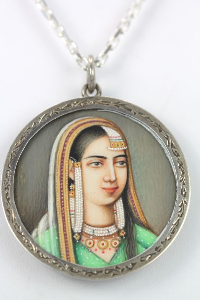 Persian/Indian Hand Painted Portrait Pendant – on chain