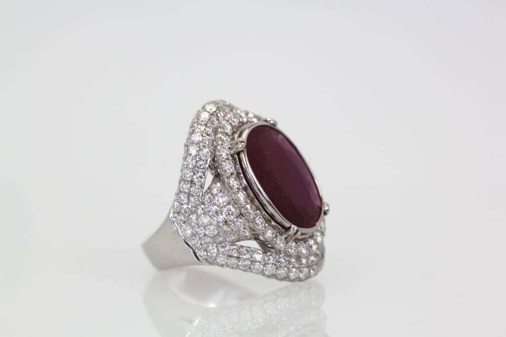 Ruby & Diamond Ring 18k White Gold – left side
