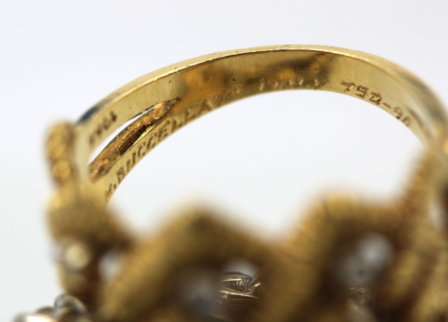 Buccellati Textured Braided 18K Band Ring W/Diamonds – wengraving