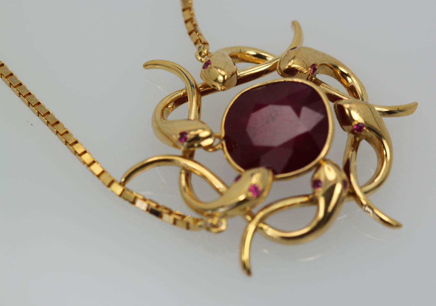 Retro Snake Wreath Pendant African Ruby – angle 2
