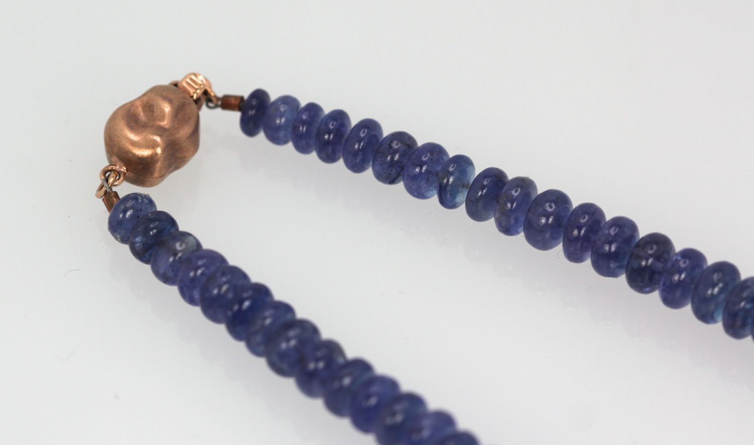 Blue Tanzanite Cabochon Beaded Necklace with 18k Rose Gold Clasp detail