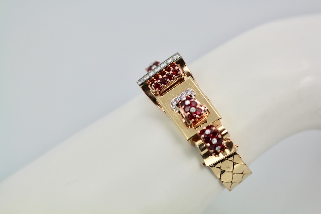 Vintage Retro Swiss Ruby Diamond Ladies Flip Top Watch – model close up