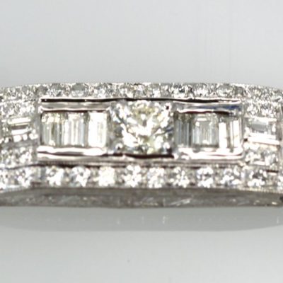 Deco 18K Round & Baguette Diamond 6.97 Carats Bracelet