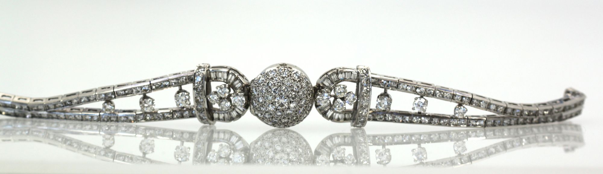 Longines Diamond Platinum Covered Dial Watch 7.25 Carats Of Diamonds Vs G-H 17 Jewels close up