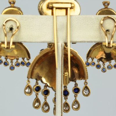 Antique Blackamoor 18K Yellow Gold Brooch And Earrings Covered In Sapphires Circa 1890 back