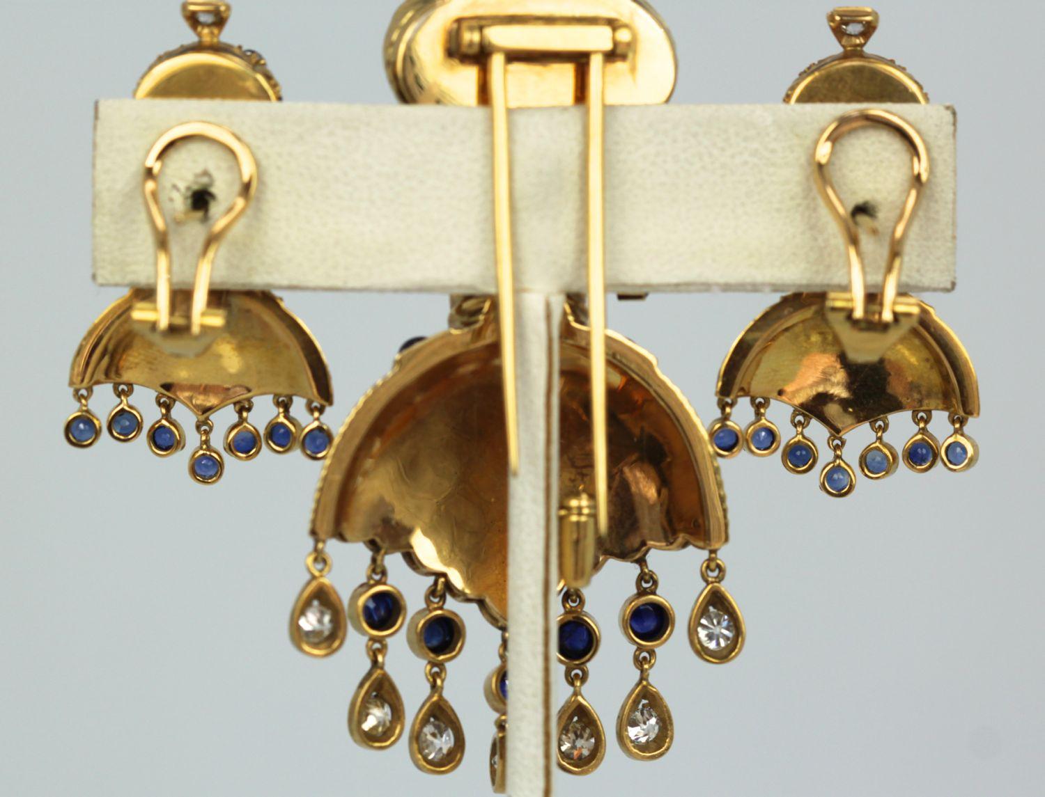 Antique Blackamoor 18K Yellow Gold Brooch And Earrings Covered In Sapphires Circa 1890 back