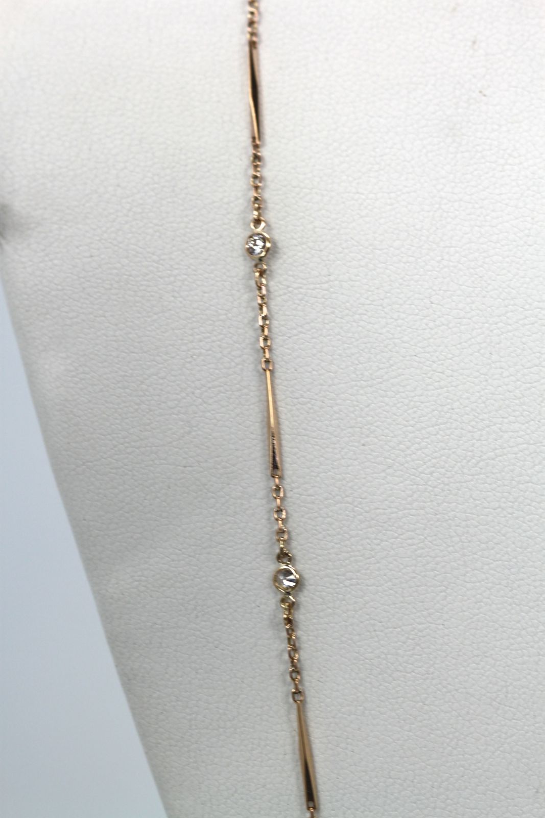 Vintage 14K Yellow Gold Bar and link Chain with 1.38 Carats of Diamonds Detail