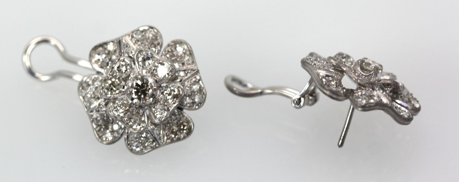 Vintage Platinum Diamond Rose Earrings early 20th Century Italy 3.00 Carats side view