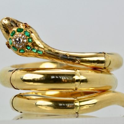 Vintage 18K Emerald Diamond Head Triple Wrap Snake Serpent Bracelet close up #2