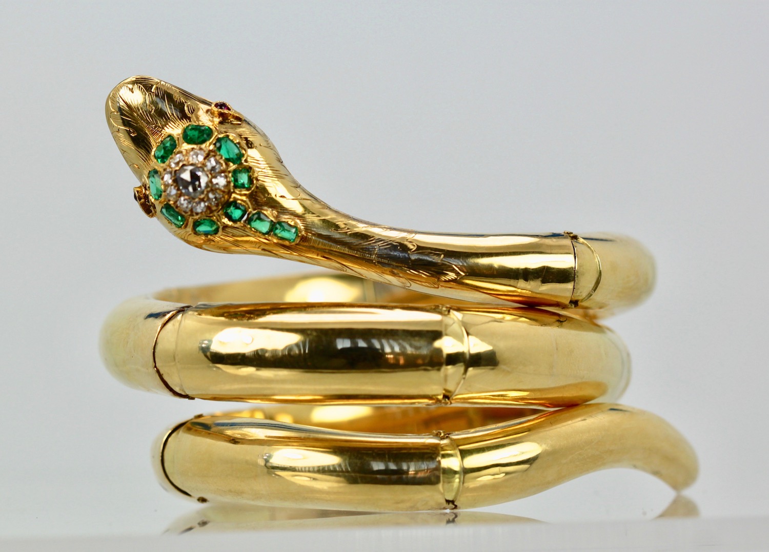 Vintage 18K Emerald Diamond Head Triple Wrap Snake Serpent Bracelet close up #2