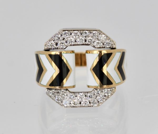 David Webb Zebra Stripe Buckle Diamond Gold Ring - detail