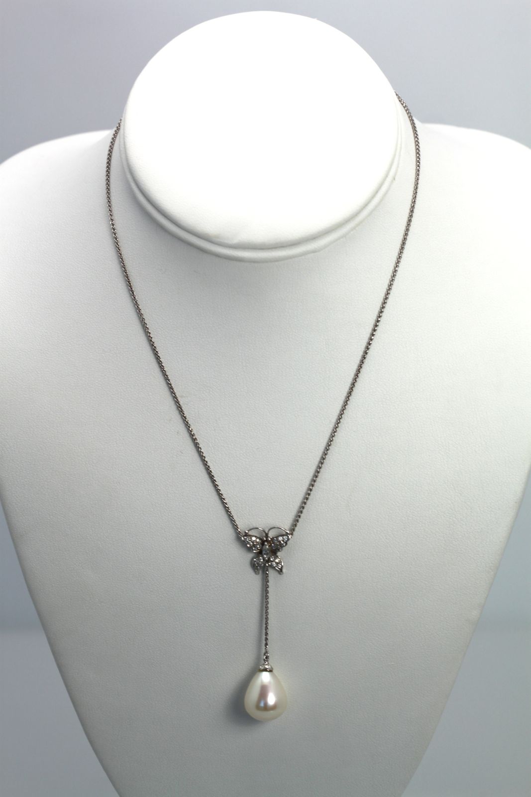 Diamond Butterfly Necklace Drop Pearl 18 Karat #4