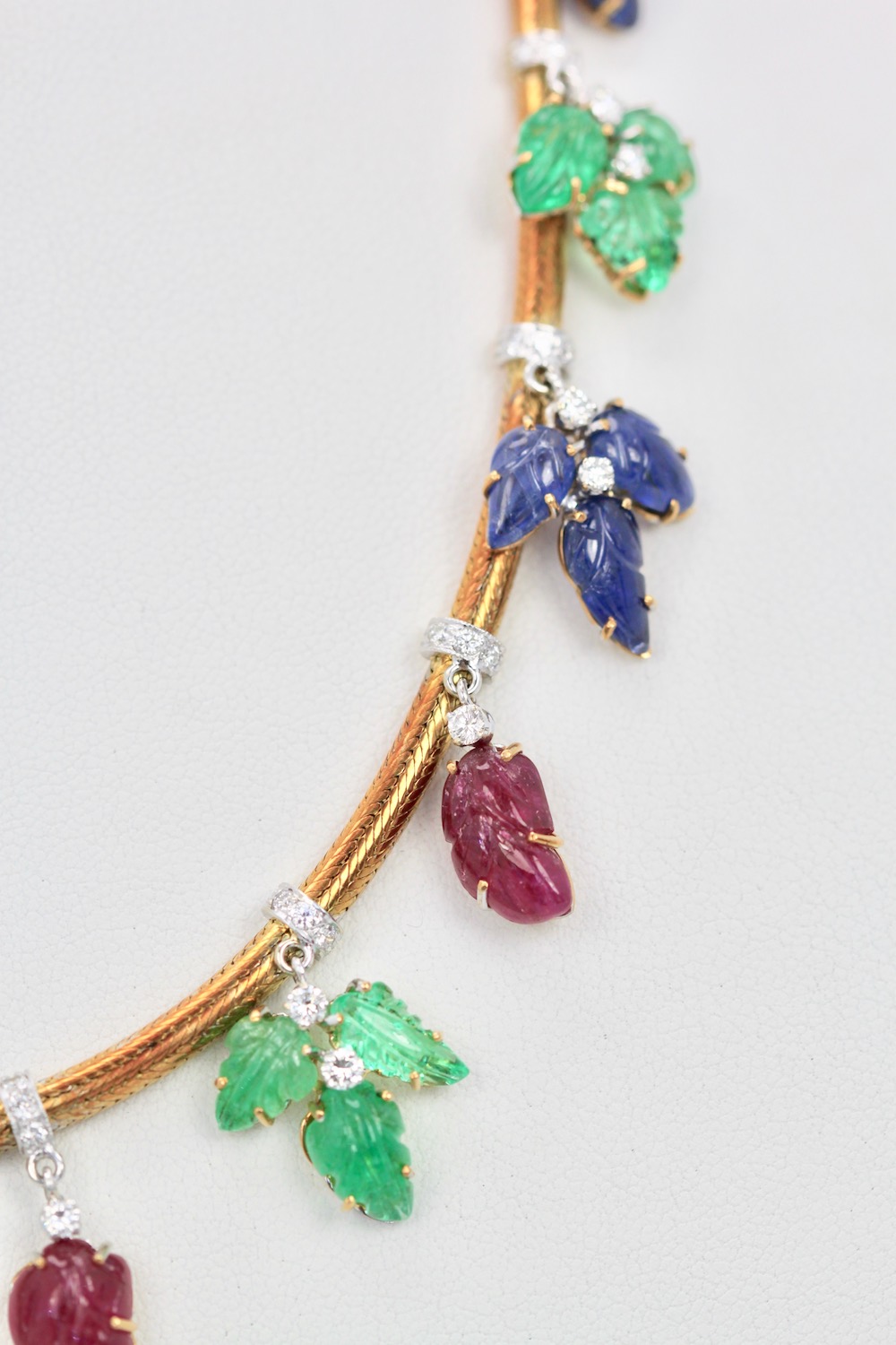 Tutti Frutti Necklace Diamonds Carved Emeralds, Rubies, Sapphires 18K Gold #8