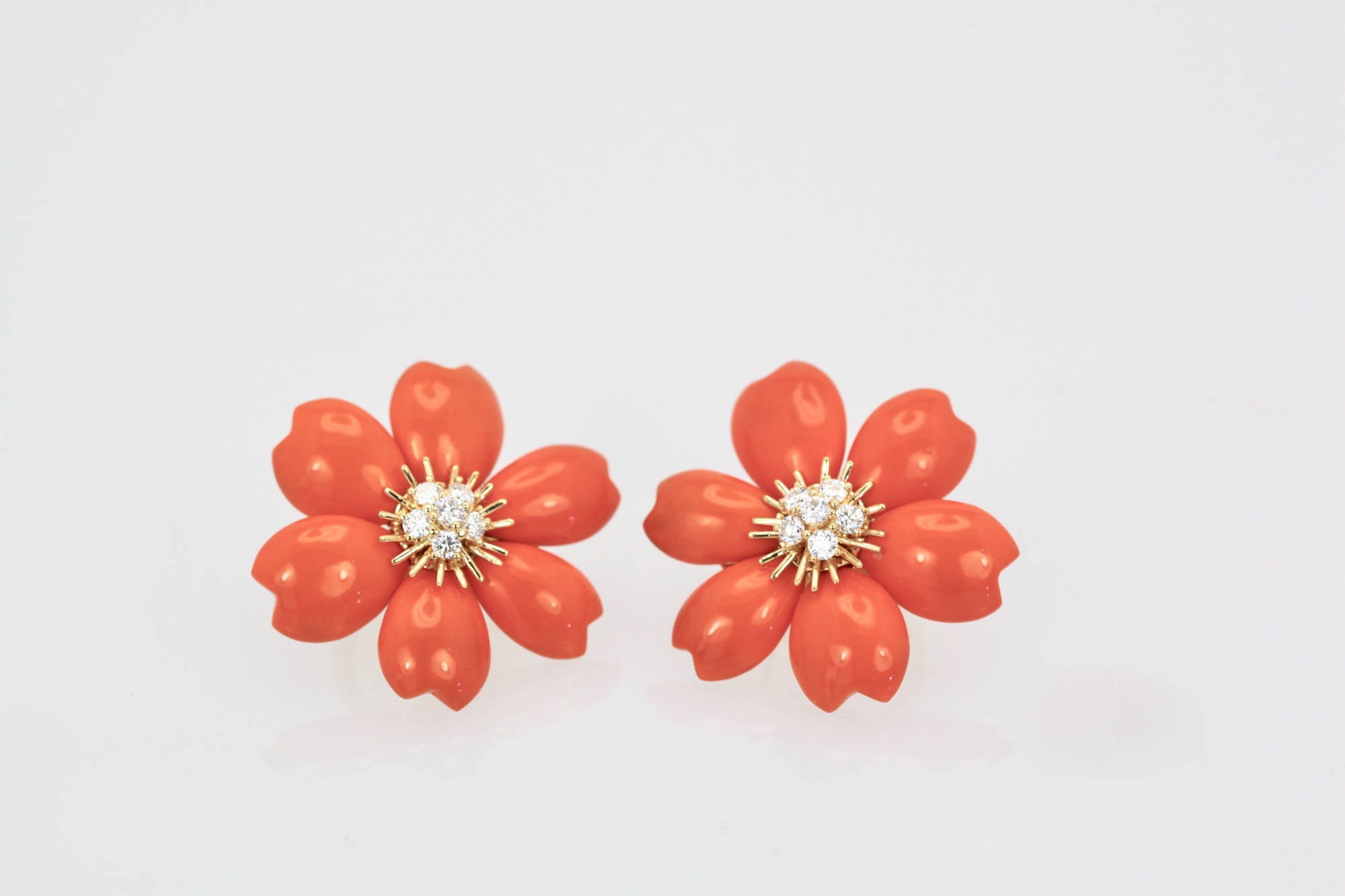 Rose de Noel Coral Diamond Earrings – set